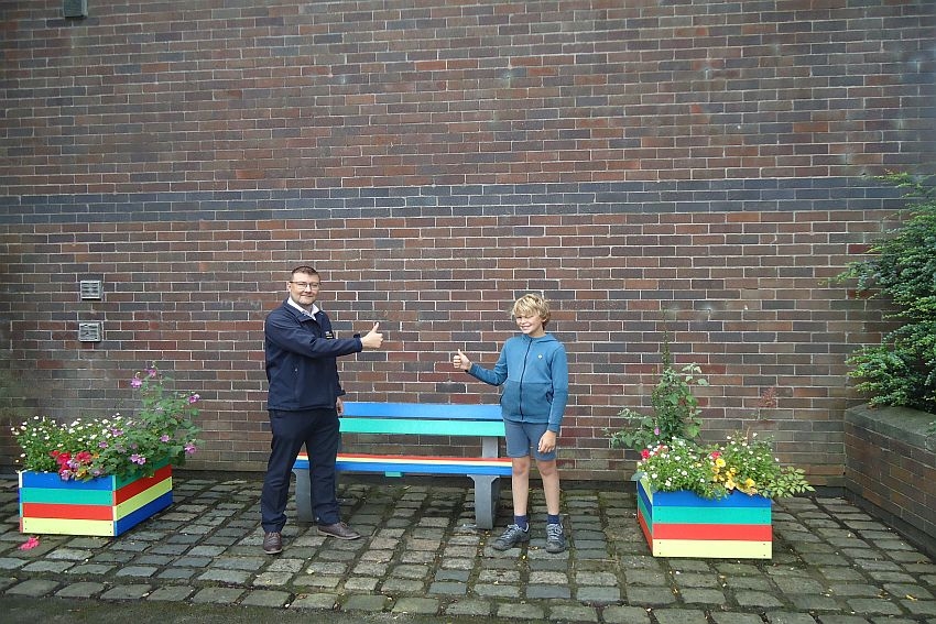 Over Hulton NHS tribute bench & planters